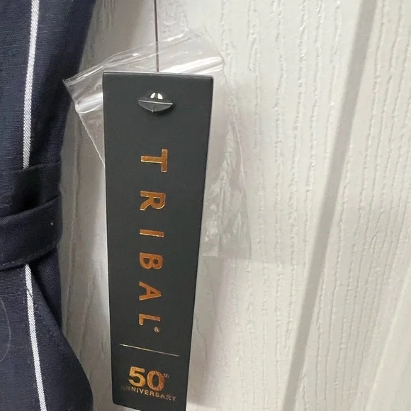 NWT navy structured cap-sleeve shirt dress with pockets - Picture 5 of 6